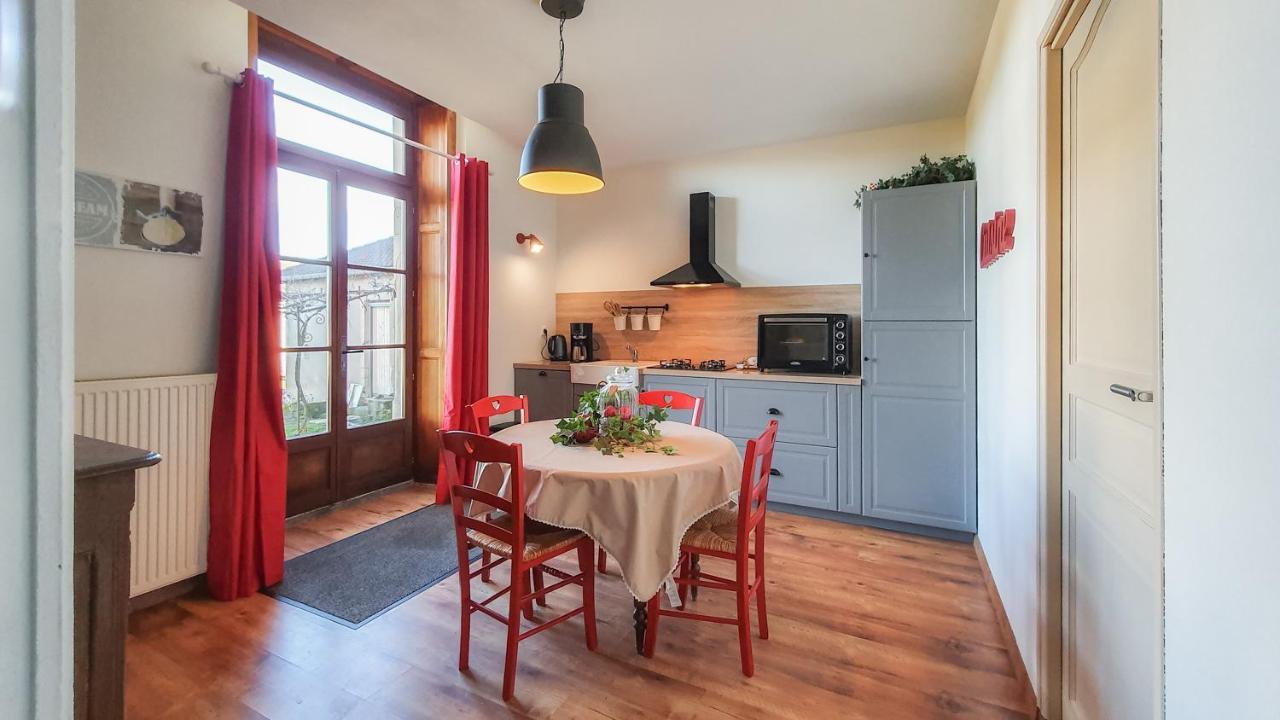 Le Jardin Des Lys Bed & Breakfast Gemmelaincourt ภายนอก รูปภาพ